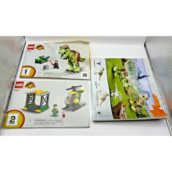 LEGO Minifigures & Accessories Bulk Lot Marvel/Jurassic/Jungle/City 2.11  Random - Picture 14 of 15